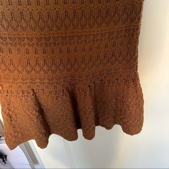 House of Harlow 1960 Brown 2-Piece Crochet Tank Top & Ruffle Hem Maxi Skirt NWT - Picture 4 of 9
